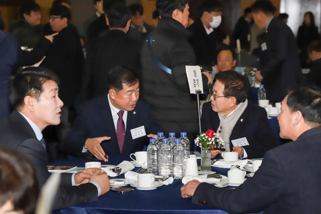 '전국 시군자치구의회 의장협의회 정기총회' 게시글의 사진(3) 'IMG_0596.jpg'