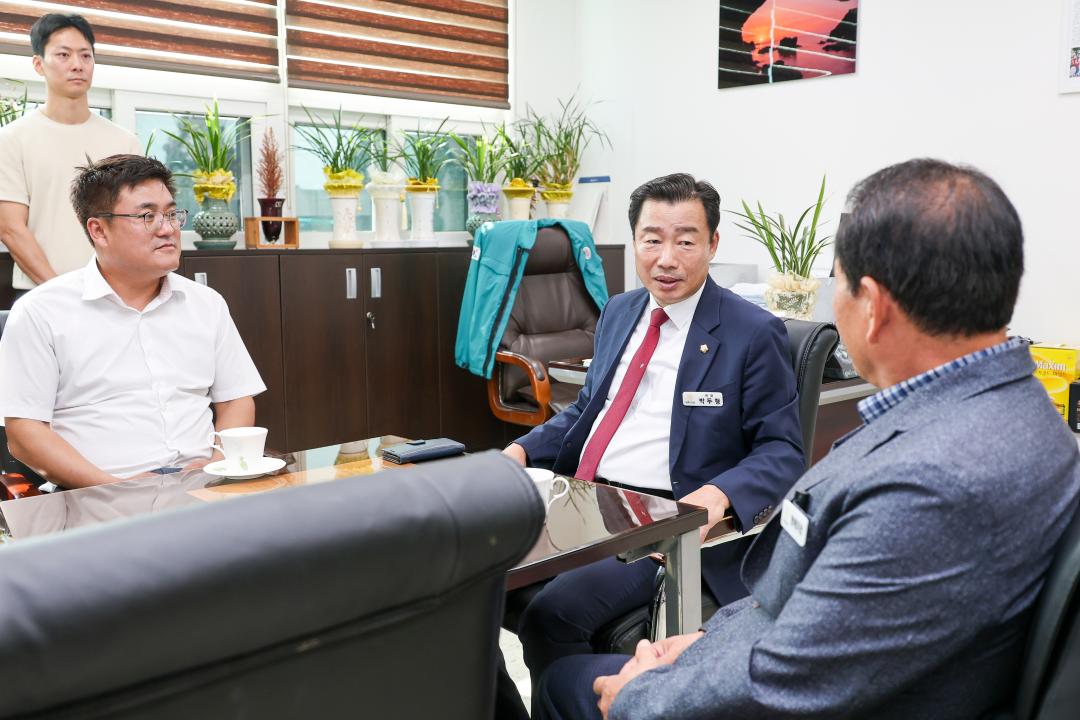 '일일명예의장 - 지운집 세종대왕면 주민자치위원장' 게시글의 사진(4) 'IMG_2236.jpg'