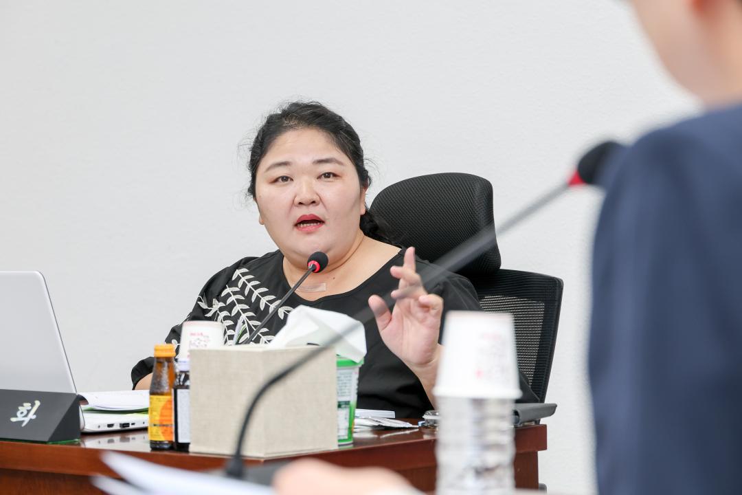 '제2차 조례등심사특별위원회' 게시글의 사진(3) 'IMG_2984.jpg'