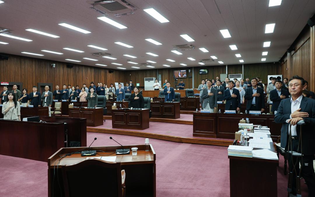 '제77회 임시회 제1차 본회의' 게시글의 사진(1) 'IMG_2639.jpg'