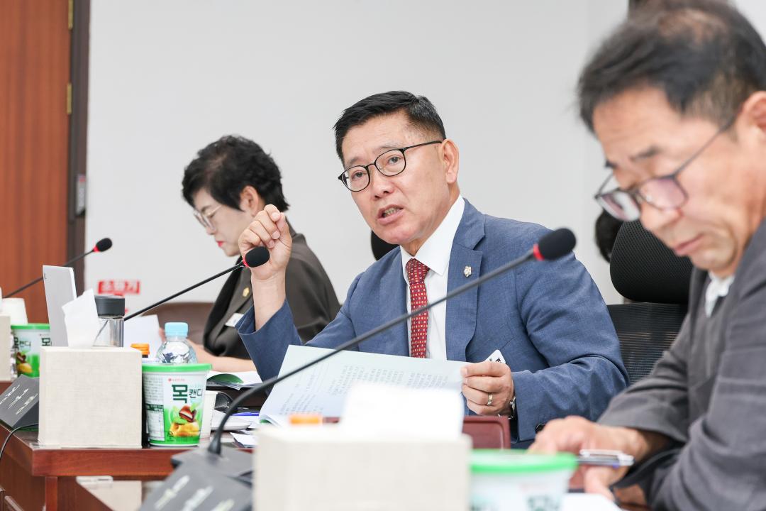 '제1차 조례등심사특별위원회' 게시글의 사진(4) 'IMG_2936.jpg'