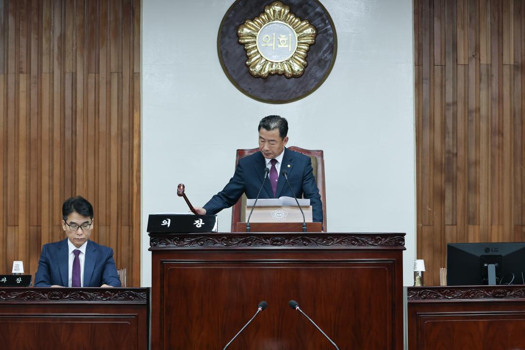 '제77회 임시회 제1차 본회의' 게시글의 사진(6) 'IMG_2671.jpg'