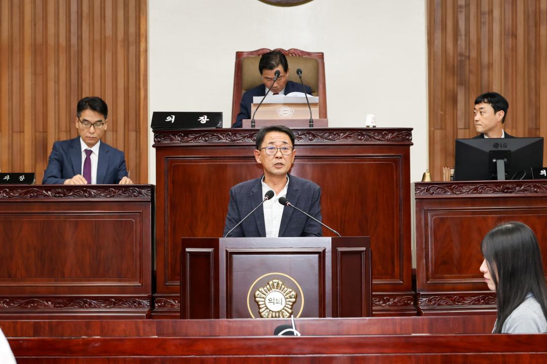 '제76회 임시회 폐회' 게시글의 사진(1) 'IMG_2418.jpg'