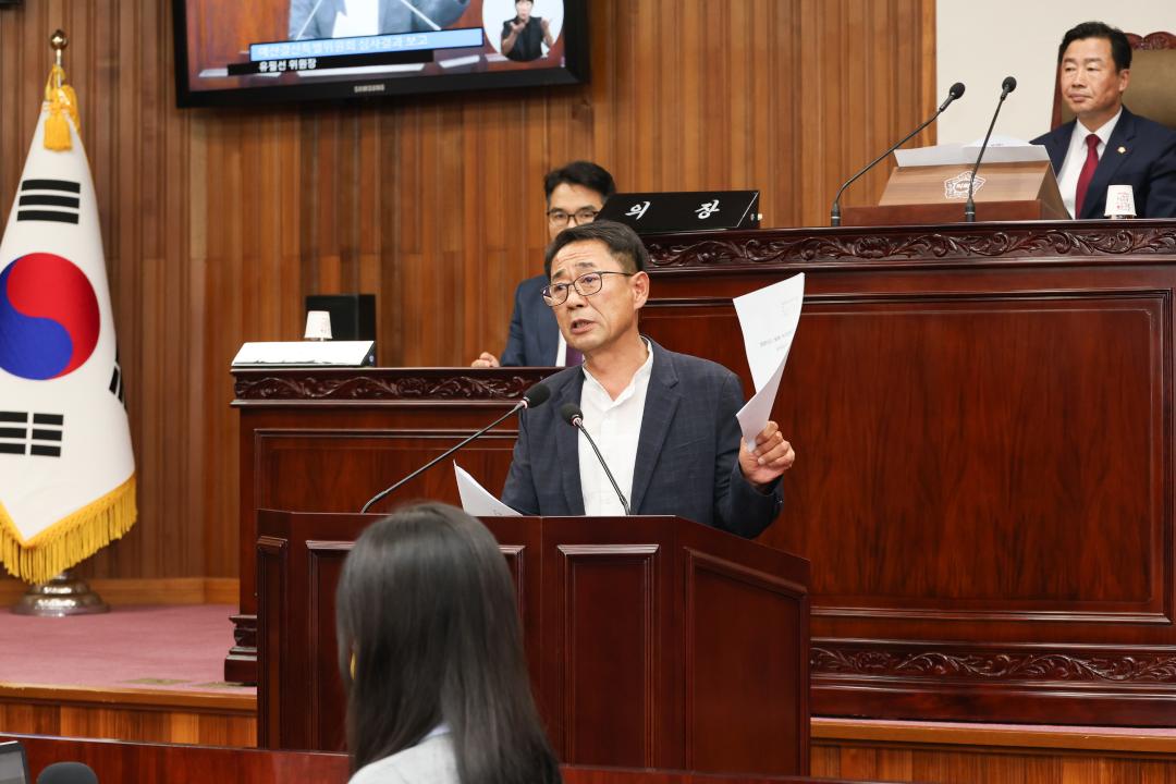 '제76회 임시회 폐회' 게시글의 사진(4) 'IMG_2431.jpg'