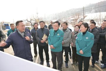 농림부장관 대설피해농가 방문 점검