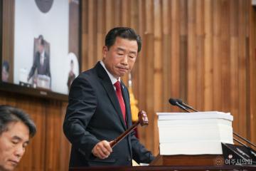 여주시의회 제2차 정례회 본회의 - 자유발언 및 시정보고